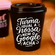 Mini Copo 200ml C/Tampa Bucks Personalizado em DTF – Lembrancinha de Natal, Ano Novo, Aniversário para qualquer ocasião