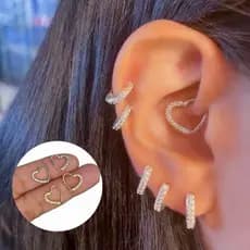 Piercing de Orelha Deith Coração Strass Cravejado direito e esquerdo