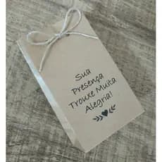 Saquinho Fica em Pé Papel Kraft 12cmX7cm Frase Presença Embalagem Lembrancinha Aniversário Formatura Casamento Chá