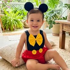 Banho de Sol Mickey Infantil Bebê Menino e Menina Roupa Confortável