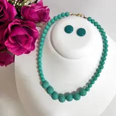 1 colar bola e 1 par de brinco botão resina pequeno feminino moda tendência elegante trabalho festa