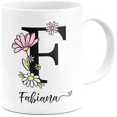 Caneca personalizada com seu nome e inicial