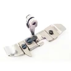 Calcador Siruba Overlock 737-504M2-04/P253/F371