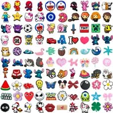 100 Estilo Sapato Encantos Decrations Desenhos Animados Personagens Anime Sandálias Fivela PVC Acessórios Botão