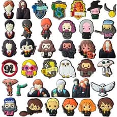 37 Estilo Sapato Encantos Decrations Desenhos Animados Filmes Clássicos Sandálias Fivela PVC Acessórios Botão