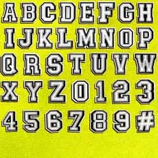 Super Barato 1 Peça Amuletos De Sapato Decrations Desenhos Animados 26 Letras Pretas E Brancas Sandálias Fivela Botão De