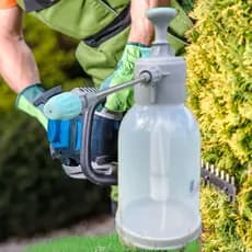 Pulverizador 2 Litros Simples Ou Com Extensor para Jardim Marca Lotus Lotus