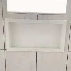 Nicho para Banheiro Prateleira com borda Embutir 33x63 Branco - Organize!