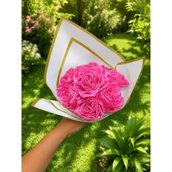 Buquê de Rosas de Cetim Artesanal – Presente Romântico e Durável