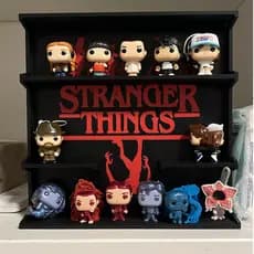 Expositor de Kinder Joy Stranger Things