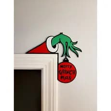 Enfeite de Natal Grinch “Merry Grinchmas” – Decoração Divertida de Parede ou Porta
