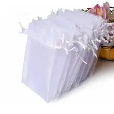 50 saquinhos de organza branco 9x12cm