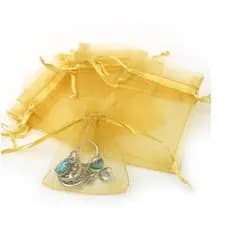 100 saquinhos de organza 7x9cm Dourado?