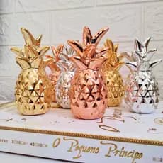 Mini Abacaxi Decorativo de Cerâmica Metálico para Decoração
