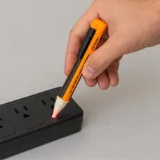 Caneta Detectora De Elétrica Voltagem Teste Tensão com Pilhas /Detector de Tensão 12-220V AC/DC Premium