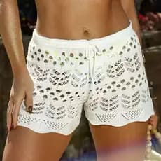 Short Curto Saída de Praia Feminina em Tricot Tendência Moda Verão Shorts Estilo Dias Quentes Detalhes Vazados