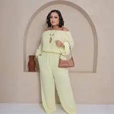 Conjunto Feminino Plus Size Com Calça Pantalona E Blusa