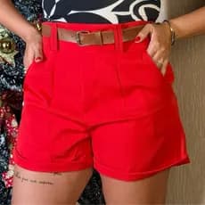 short alfaiataria com cinto e bolso