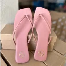 Rasteirinha Chinelo Tiras 2024 Confortável - Envio Imediato