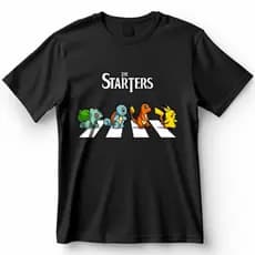 Camiseta The Starters Abbey Road Pokémon iniciais recriando a icônica cena da capa do álbum dos Beatles 100% Algodão