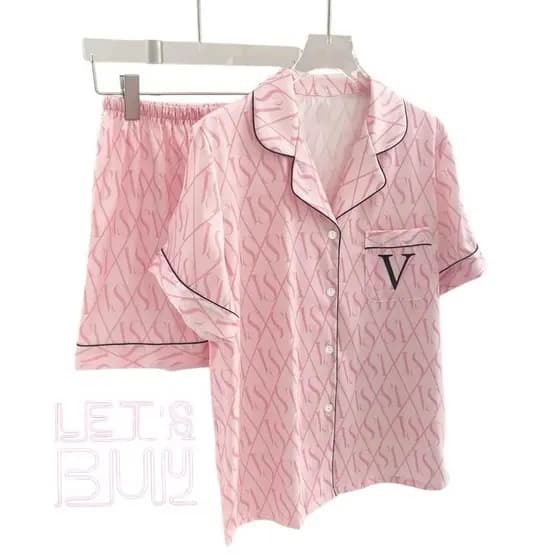 Pijama feminino curto conjunto cetim premium, Rosa e na cor Azul bebê  Feminino, modelo pijama Americano