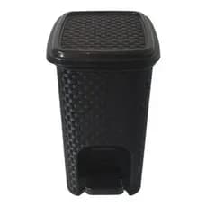 Lixeira Rattal 7 Litros Com Pedal Para Cozinha, Banheiros Multiuso