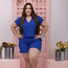 Conjunto feminino shorts e blusa cruzada ajustável plus size 46 a 54