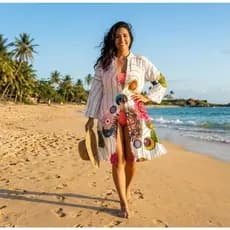Saída de Praia Feminina Camisão Fit e Plus Size Estampada, Leve e Elegante Últimas peças