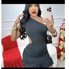 Vestido Boneca -Vestido Feminino Curto com Detalhe em Corrente Dourada em Malha Suplex