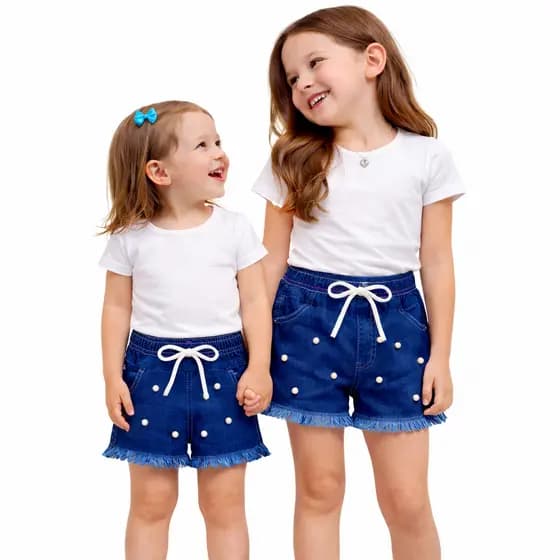 Shorts Jeans Infantil Short Barra Desfiada Short Jeans Infantil com Pérolas e Laço Estilo Fashion