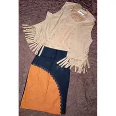 Camisa de camurça colete de camurça saia moda sustentável brechó roupas femininas