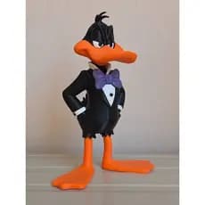 Patolino de Terno 26cm – Looney Tunes | Impressão 3D PLA Colecionável Geek