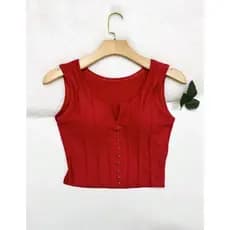 Regata feminina fashion com almofada no peito e ornamentos