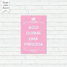 Placa Decorativa em MDF Aqui Dorme Uma Princesa