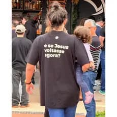 Camiseta Cristã Evangelística “E se Jesus voltasse agora?” – Estampa Frente e Costa Preta