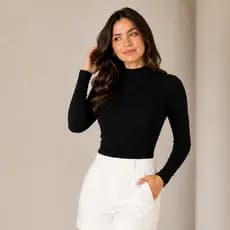 Blusa Canelada Gola Alta e Manga Longa Tendencia