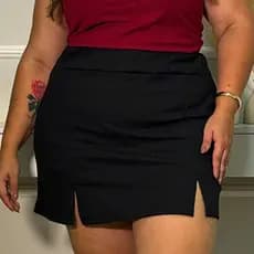 Shorts Saia Plus Size Social Canelado Elastano e Fendas