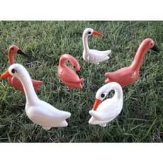 3 Flamingos E 3 Garças Cerâmica Enfeite Jardim Garça;