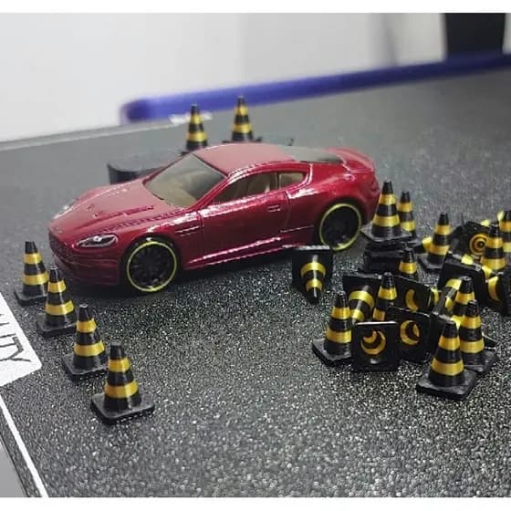 kit cones, Cones miniatura, 30 unidades, miniatura 1:64, diorama hotwheels.