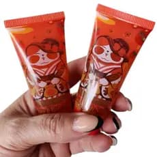Gel Esfoliante Corporal e facial com 99% Poupa De Morango E Colageno.2 Unidade