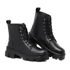 Bota Botinha Feminina Coturno Feminino Estilo Militar Cano Baixo Tratorada Salto Baixo Grosso