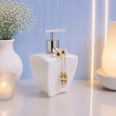 Porta Sabonete/Frasco em Vidro Estrela Branco Degradê Para Sabonete Líquido/Hidratante/Álcool em Gel+Pingente- Cor Prata