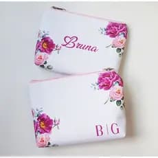 23un Necessaire Madrinha Casamento Floral Fucsia. MOD. TRADICIONAL SEM PINGENTE