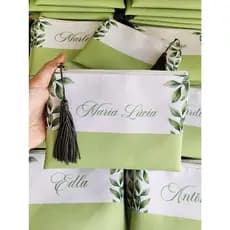 28 un Necessaire Personalizada para Madrinhas de Casamento com nomes Individuais com PINGENTE
