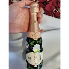 Mini Garrafa Chandon Personalizada para Eventos com Floral