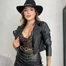 Jaqueta Courino Ecológico Feminina Zíper e Bolso Lateral Fake Jaquetinha Feminina Courino