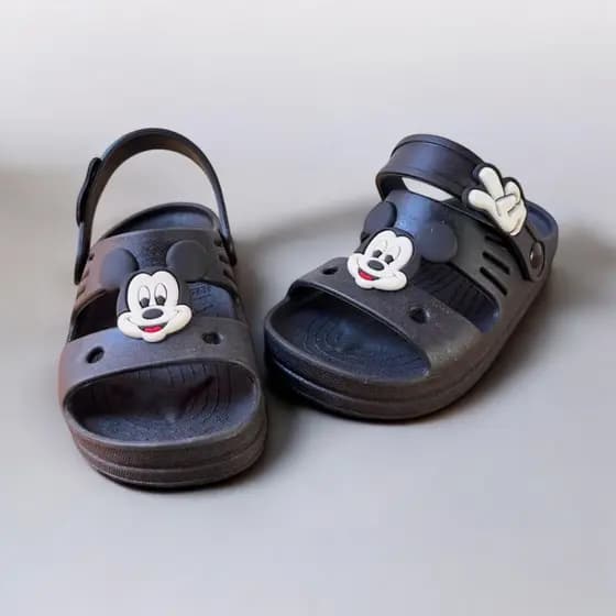 Papete Infantil do Mickey – Leve, Confortável e Antiderrapante!