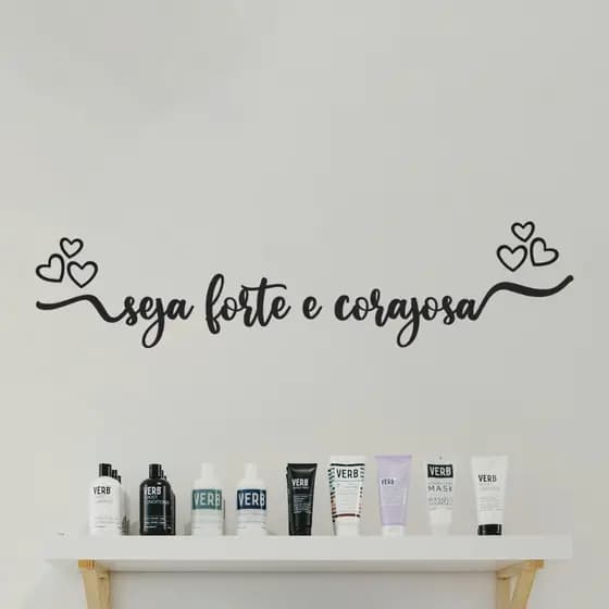 Frase Decorativa Seja Forte e Corajosa feito em MDF Preto de 3mm Preto Fosco