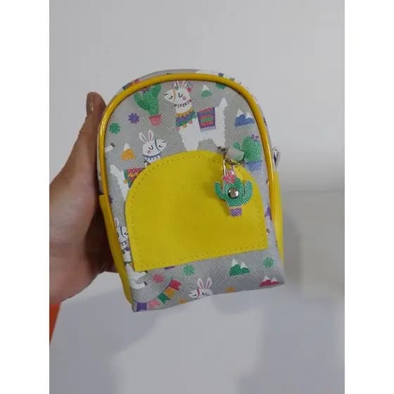 Mini mochila, mochilinha, guardar documentos, dinheiro, batom, carregador, fone