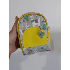 Mini mochila, mochilinha, guardar documentos, dinheiro, batom, carregador, fone